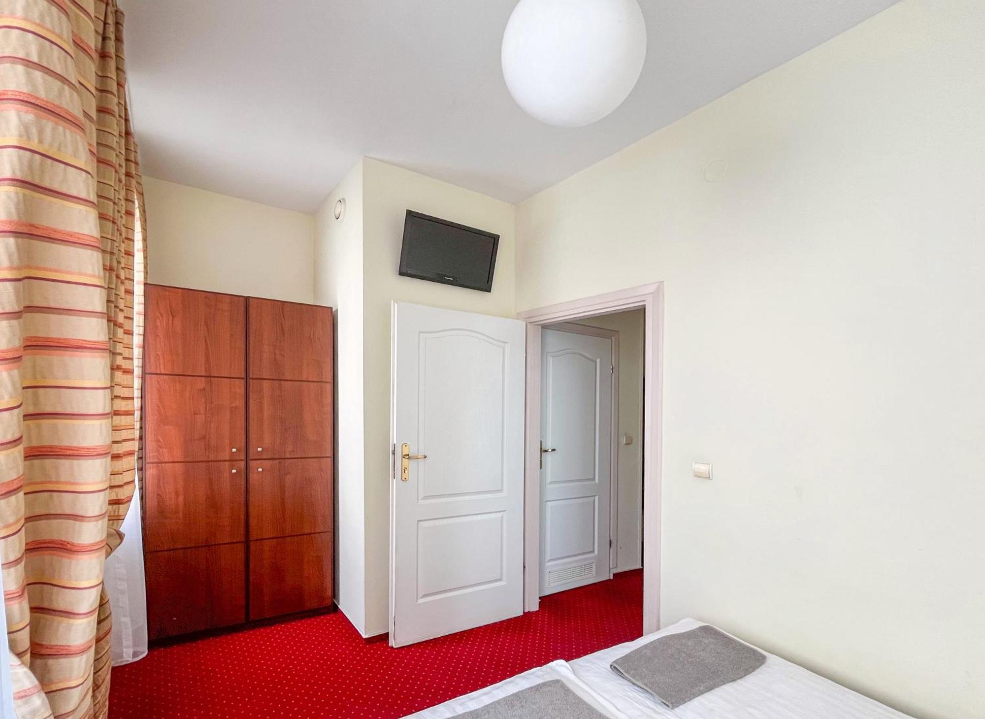 Fry House Pansiyon Varşova Dış mekan fotoğraf